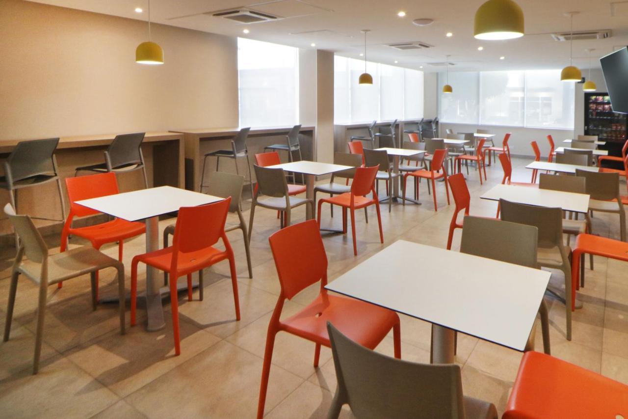 CityExpressJuniorOtay Comedor
