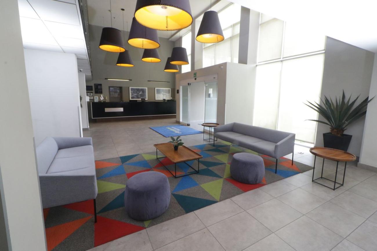 City Express Insurgentes Lobby