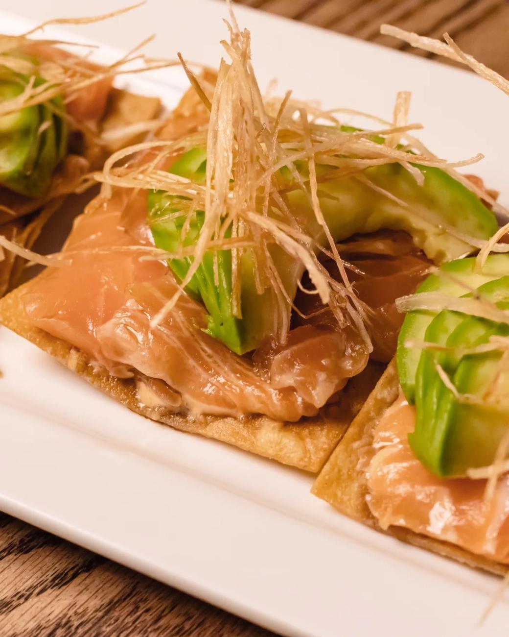 Mochomos salmon
