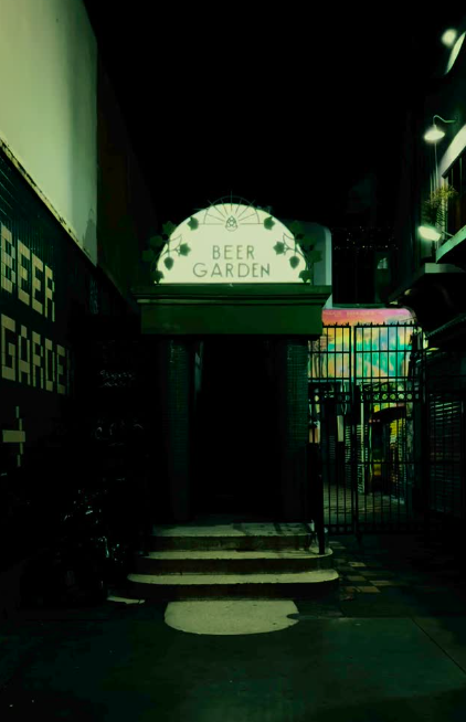 Beer Garden puerta