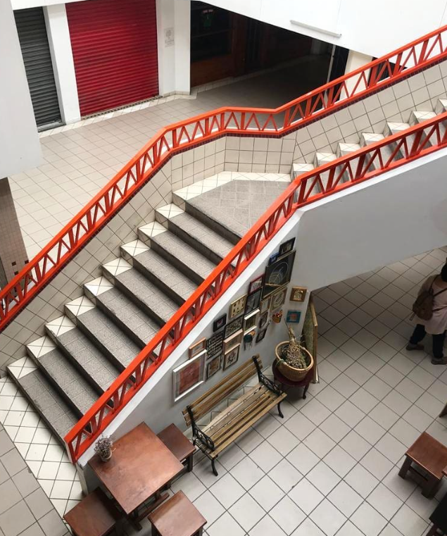 Pasaje Revolucion stairs