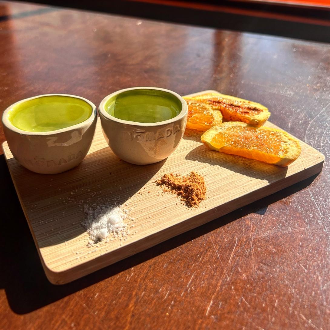 Nomada mezcal